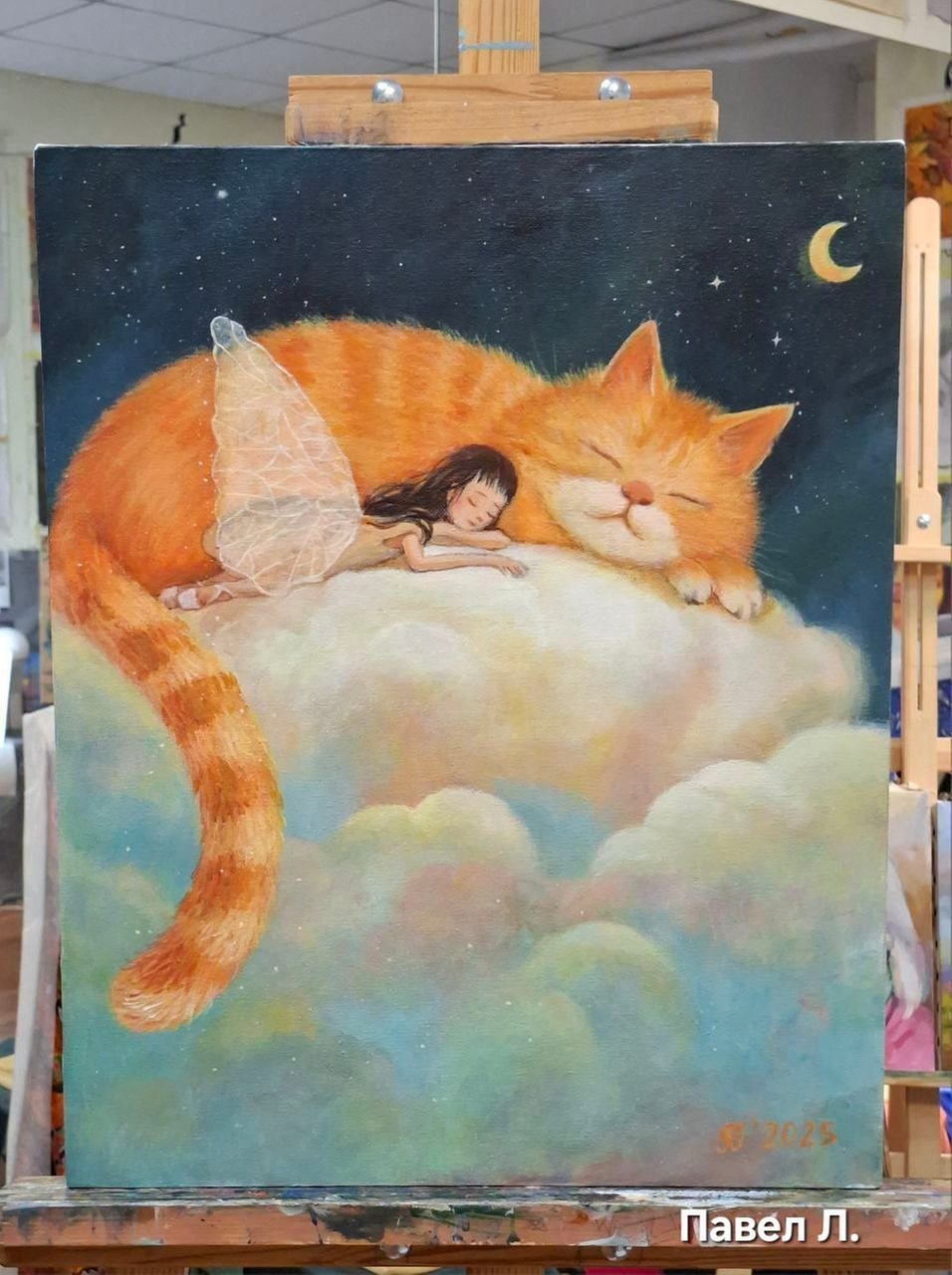 Тёплая и волшебная композиция, написанная красками, изображает спящую девочку-фею на облаке рядом с рыжим котом. Техника: масло, мягкие переходы цветов и детализация.