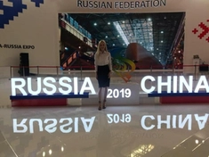 Работа на выставке в качестве переводчика