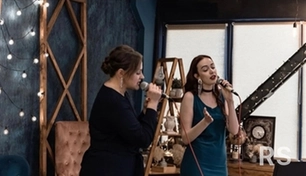 Разнообразный репертуар от академического вокала до джаза и современной эстрады: 
Англоязычные хиты (Sam Smith, Amy Winehouse, Adele, Beyoncé,Billie Eilish, и тд), русские хиты (Полина Гагарина, Ирина Дубцова, Город 312, A’studio и тд).